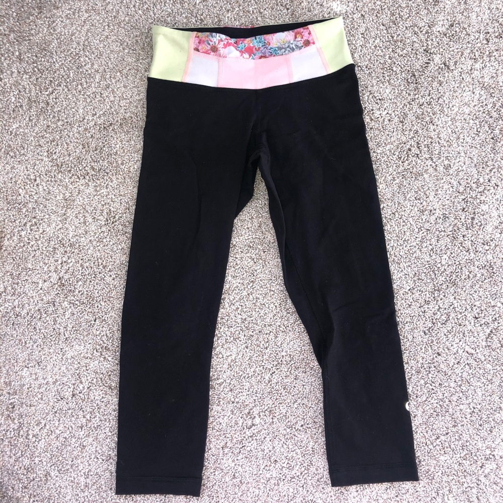 crop lululemon yoga pants size 2
